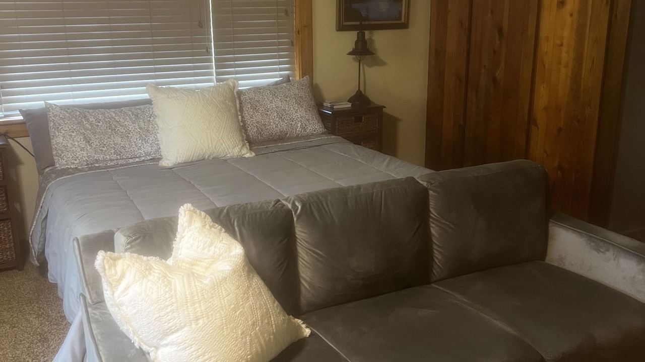 Photo of Bedroom in Hayden