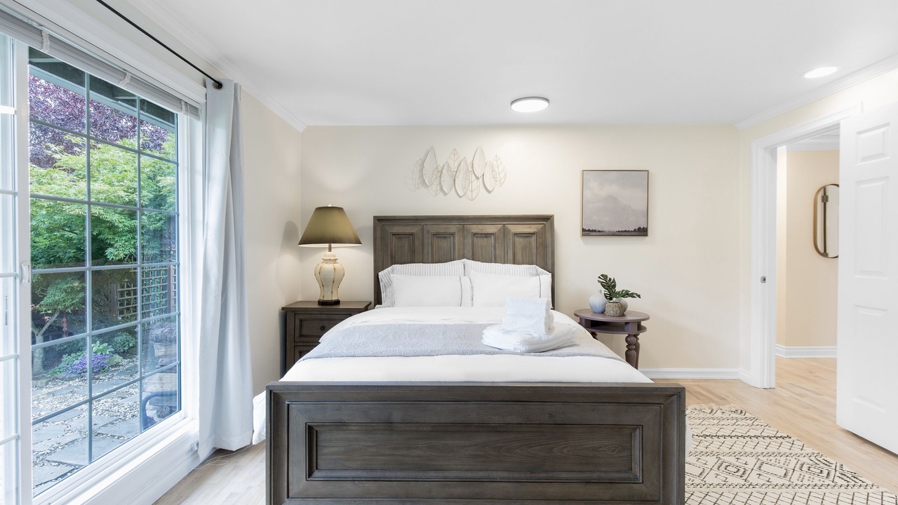 Photo of Bedroom in Lake Hills