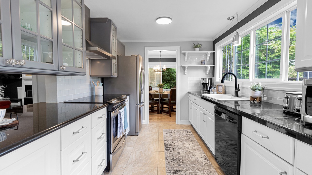 Photo of Kitchen in Lake Hills