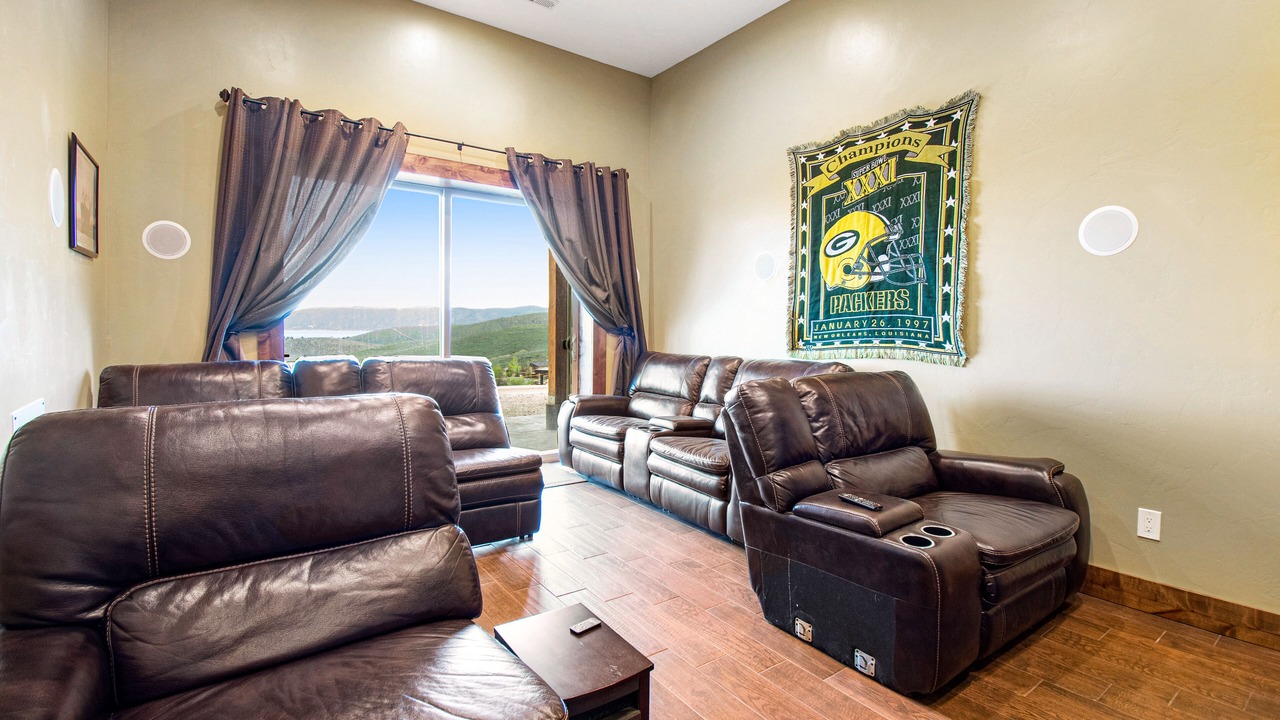 Photo of Livingroom in Sweetwater