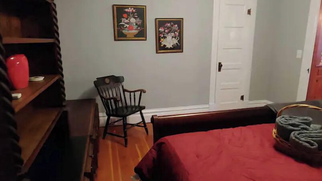 Photo of Bedroom in Albany
