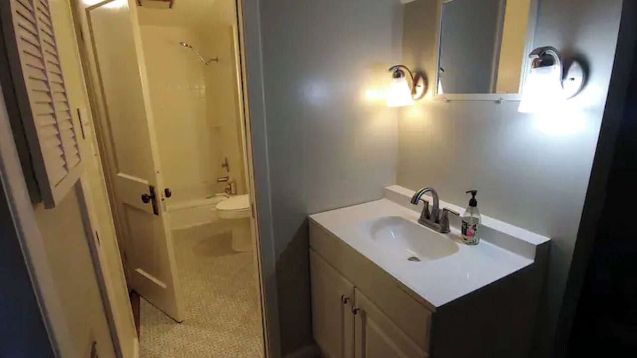 Photo of Bathroom in Albany