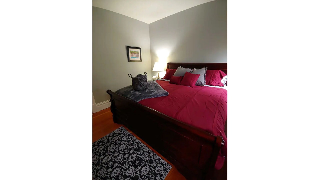 Photo of Bedroom in Albany