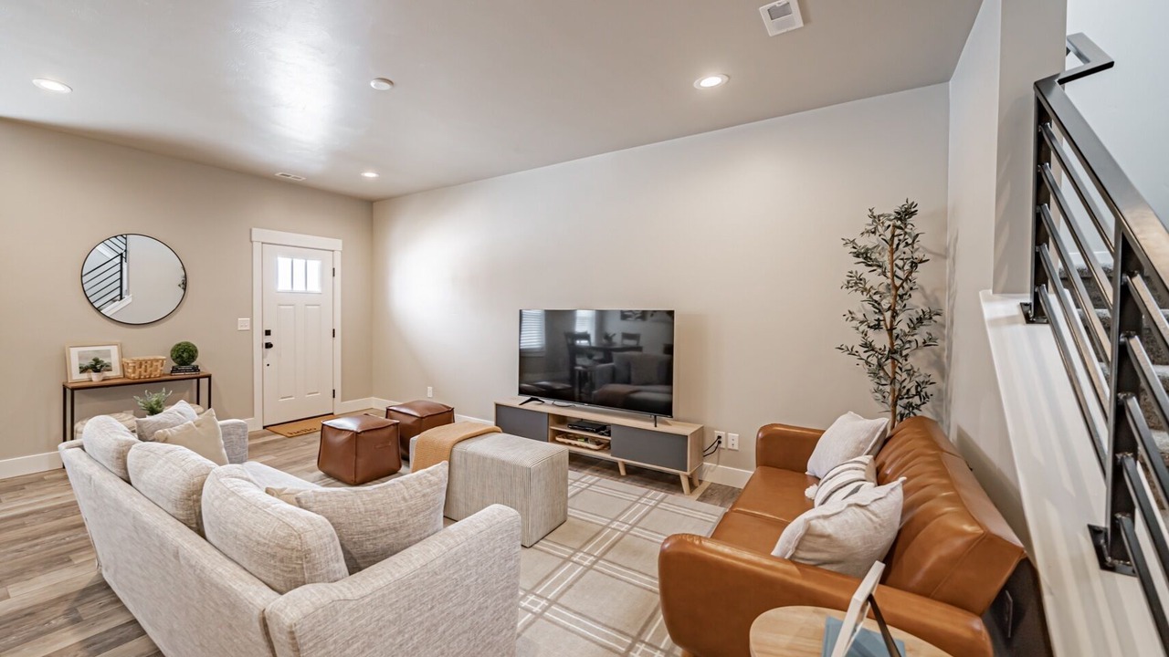 Photo of Livingroom in Ammon