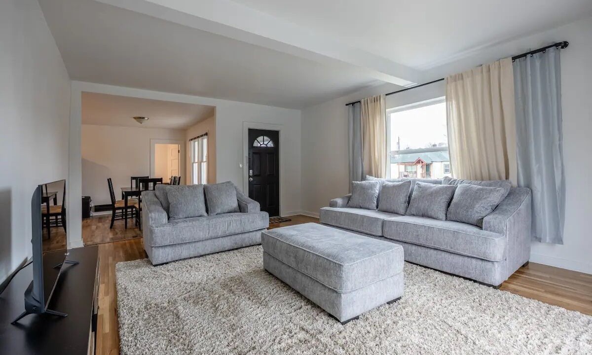 Photo of Livingroom in South Tacoma