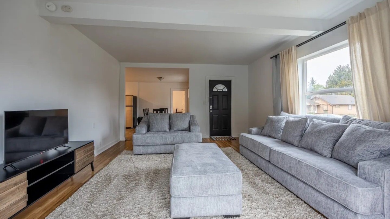 Photo of Livingroom in South Tacoma