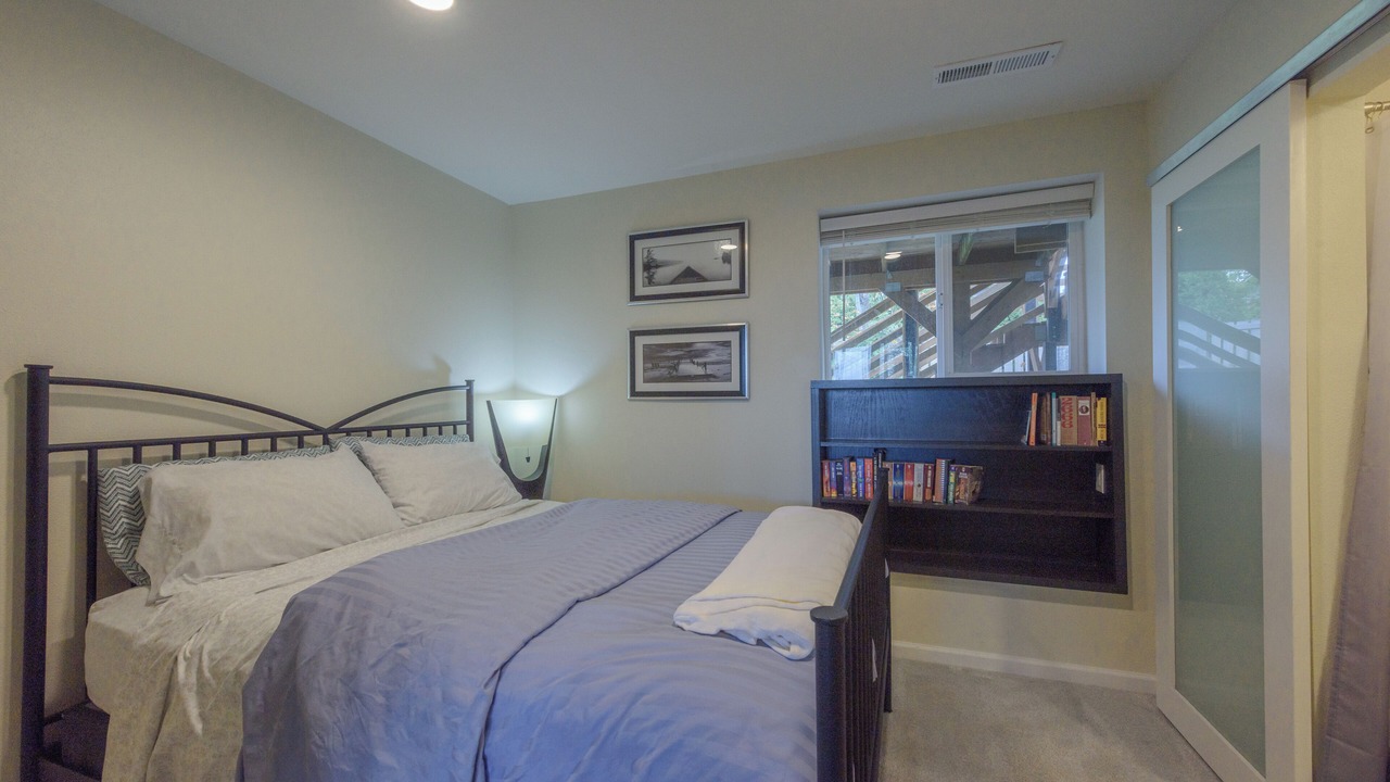 Photo of Bedroom in West End