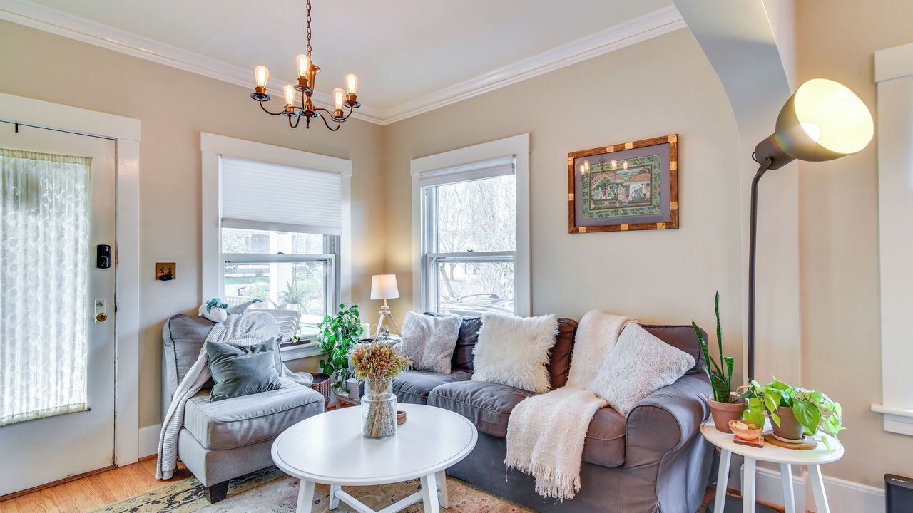 Photo of Bedroom in Sellwood-Moreland