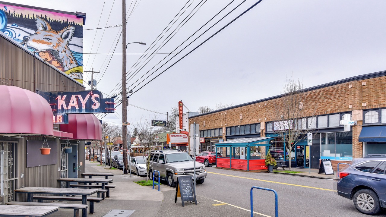Photo of Others in Sellwood-Moreland