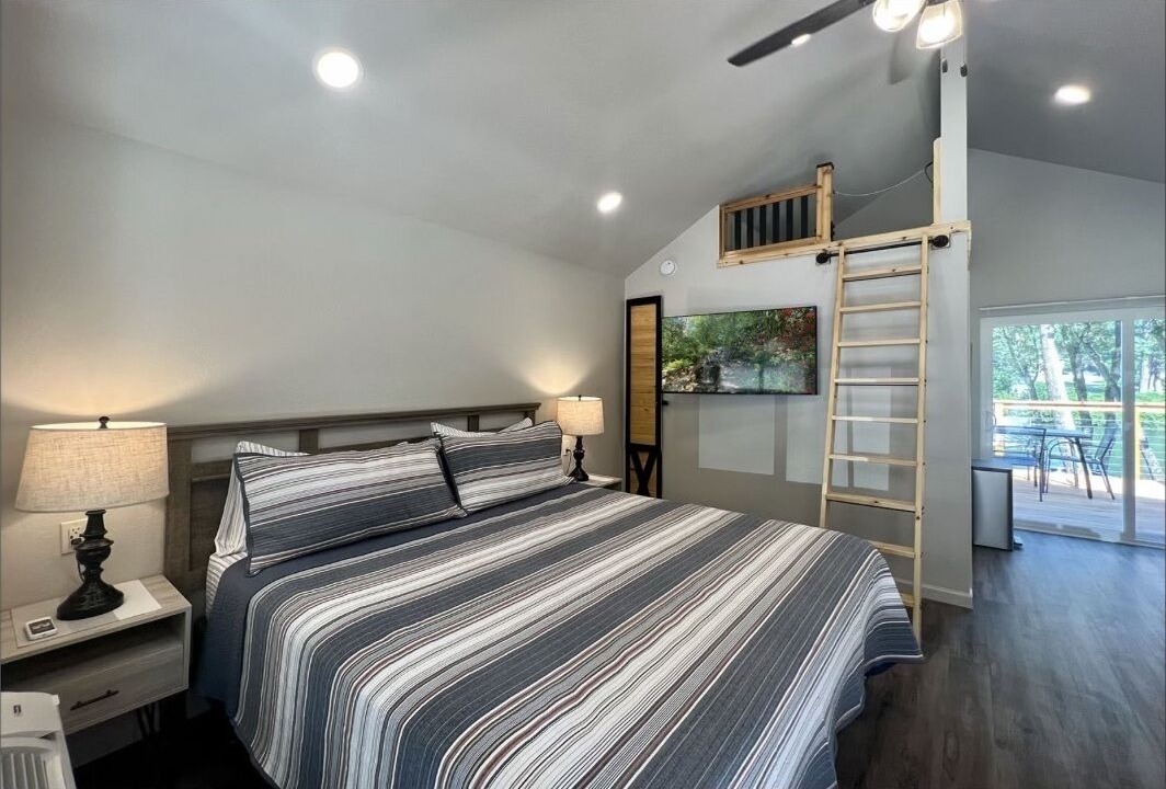 Photo of Livingroom in Fruitdale
