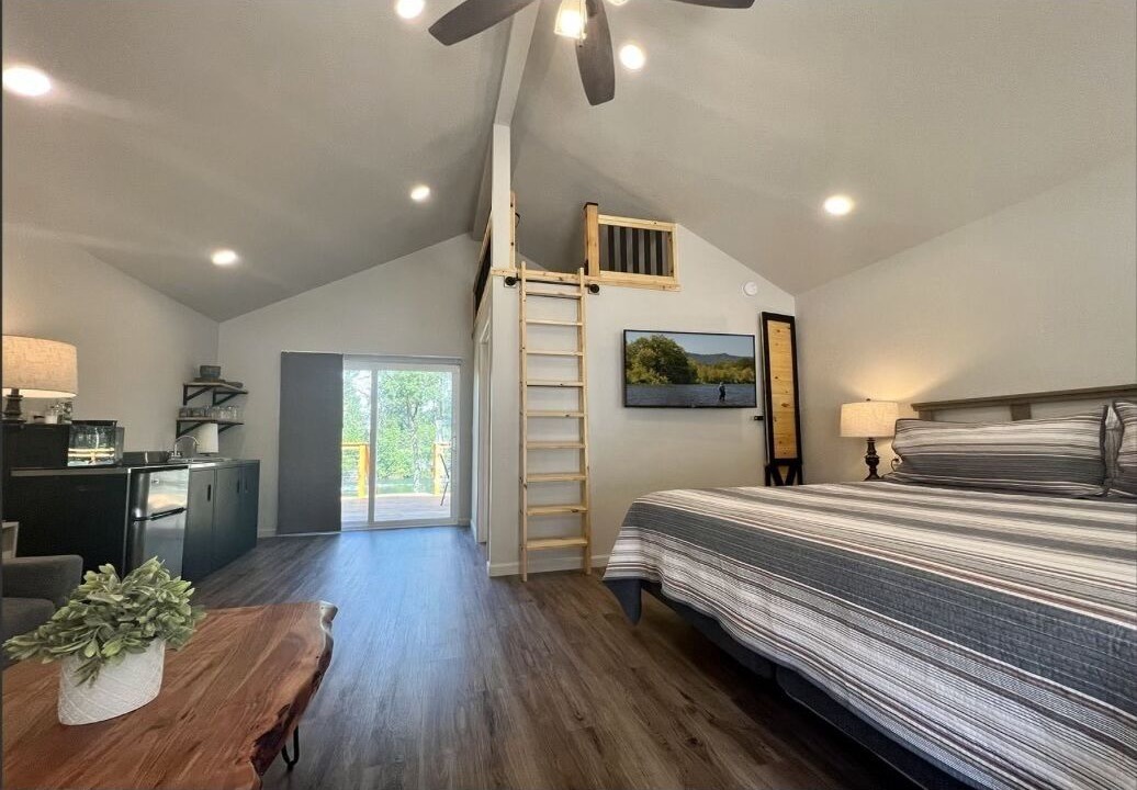 Photo of Livingroom in Fruitdale