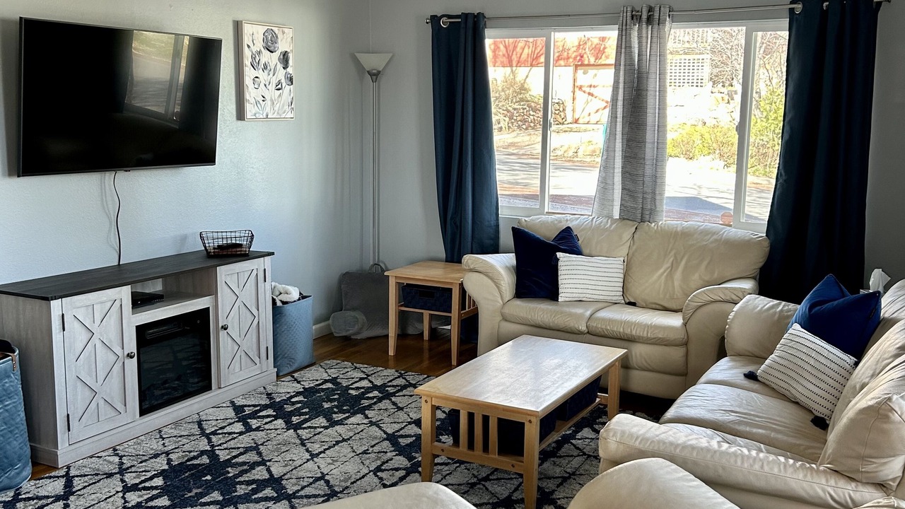 Photo of Livingroom in Altamont