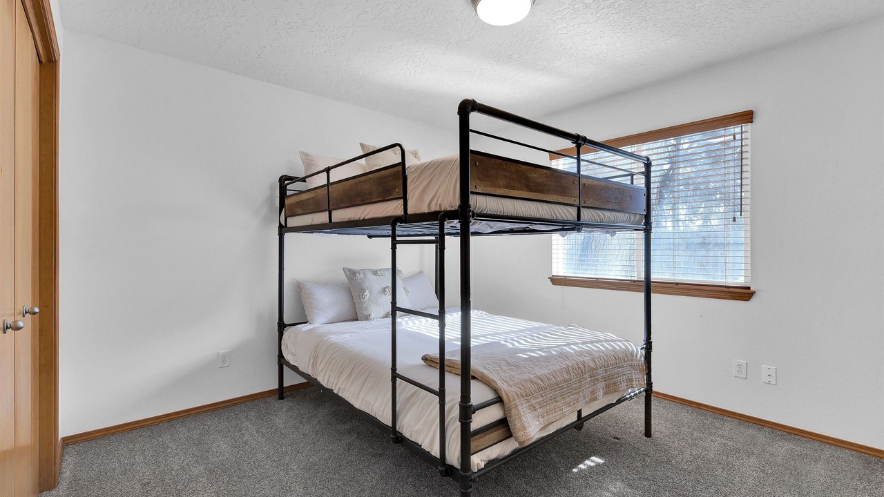 Photo of Bedroom in South Boise Village