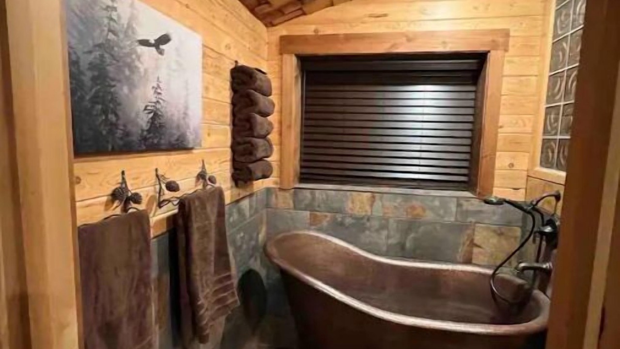 Photo of Bathroom in Ashton