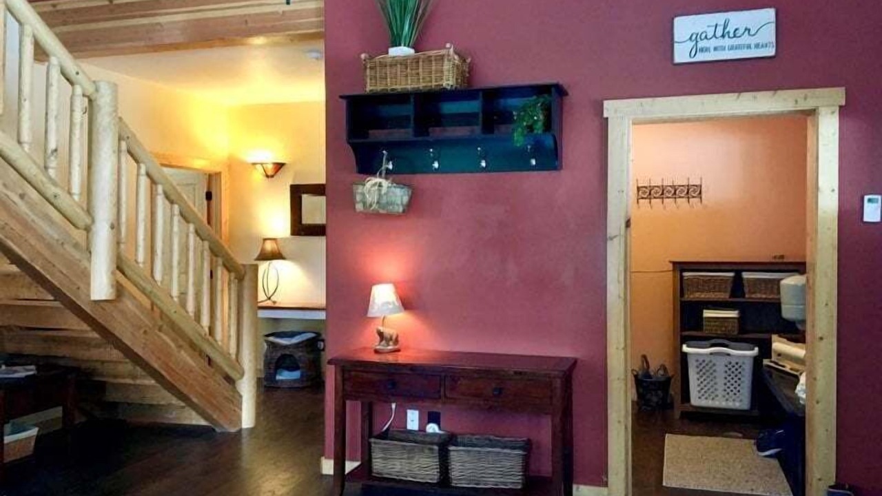 Photo of Bedroom in Garden Valley