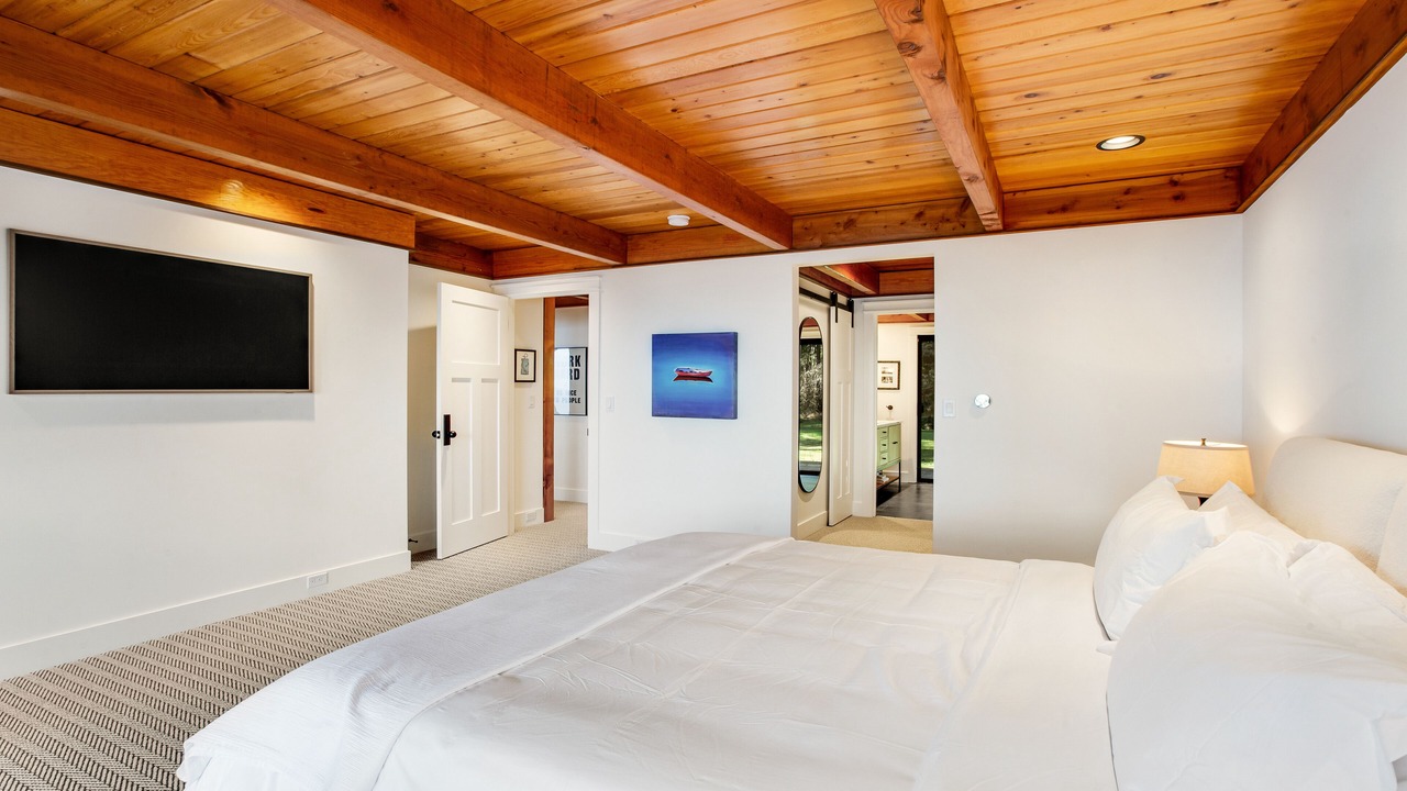 Photo of Bedroom in Freeland
