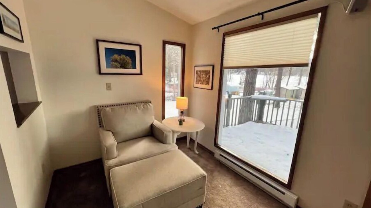 Photo of Livingroom in Newman Lake