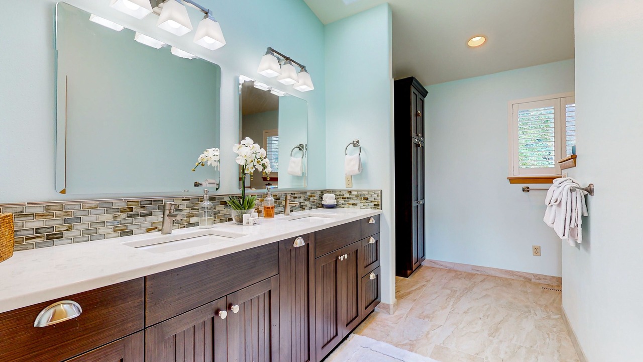Photo of Bathroom in Langley