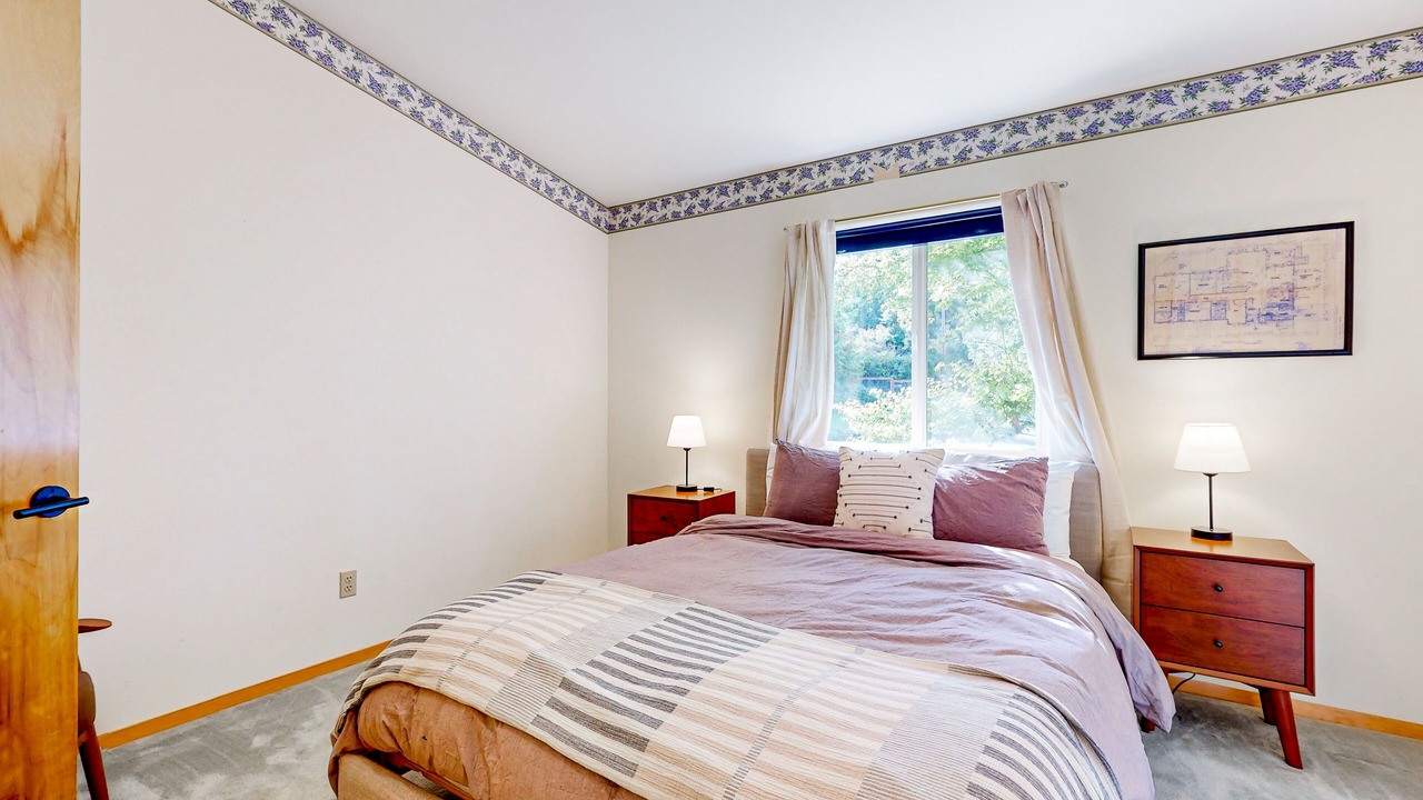 Photo of Bedroom in Langley
