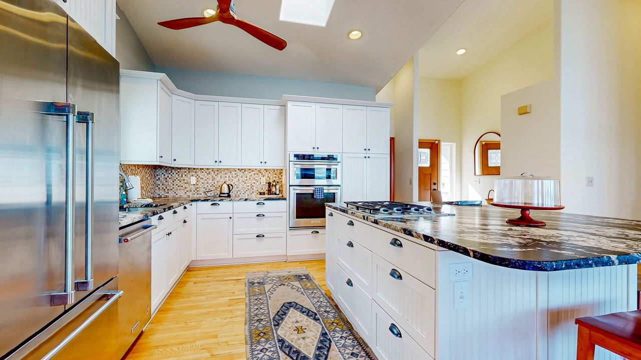 Photo of Kitchen in Langley