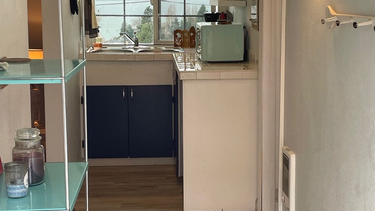 Photo of Kitchen in Northeast Tacoma