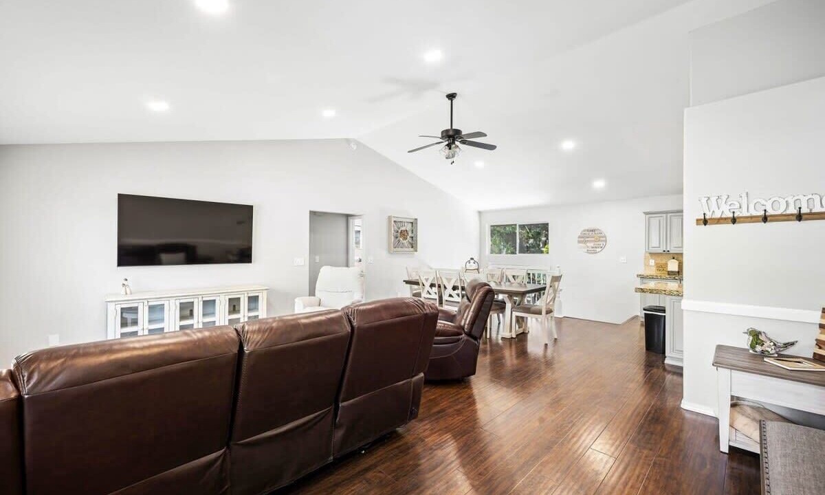 Photo of Livingroom in Post Falls