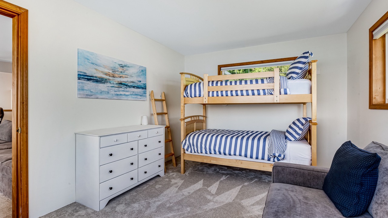 Photo of Bedroom in Clinton