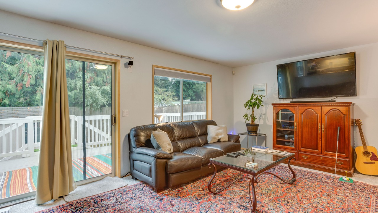 Photo of Livingroom in Bonney Lake