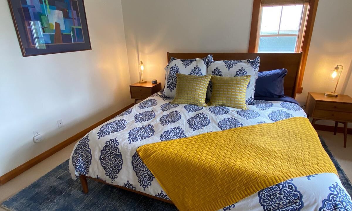 Photo of Bedroom in Eastsound