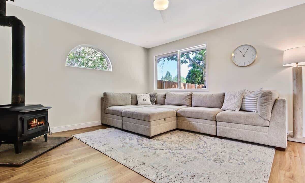 Photo of Livingroom in Eagle