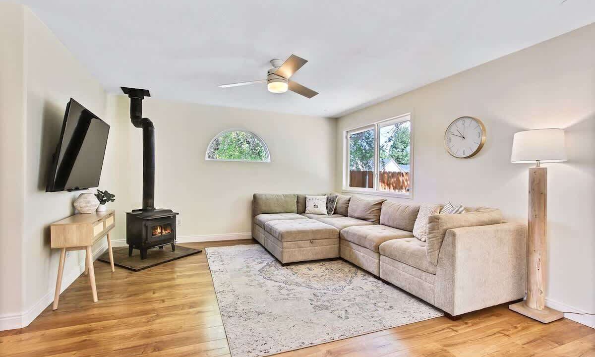 Photo of Livingroom in Eagle