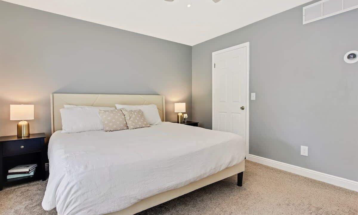 Photo of Bedroom in Eagle