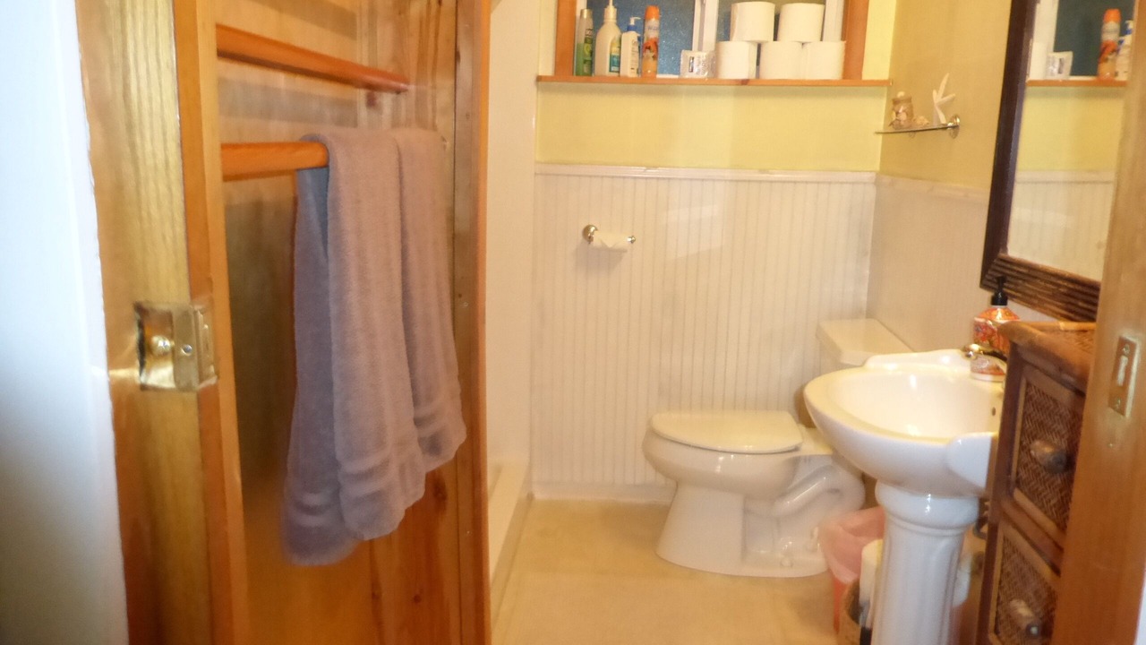 Photo of Bathroom in Winchester Bay