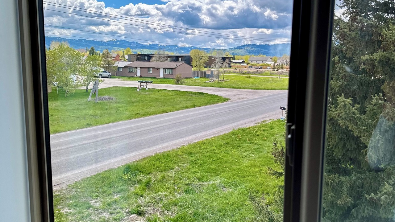 Photo of Others in Victor