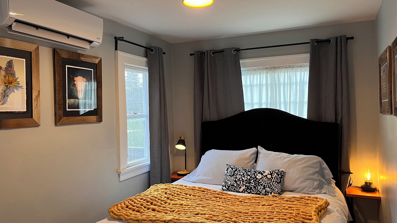 Photo of Bedroom in Overlook