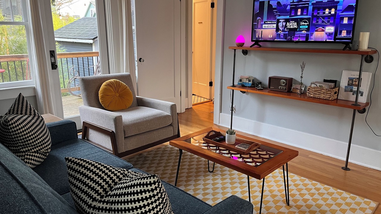 Photo of Livingroom in Overlook