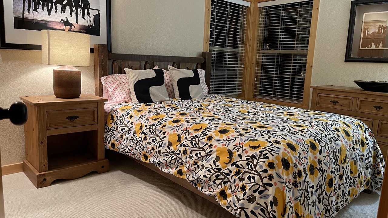 Photo of Bedroom in Klamath Falls