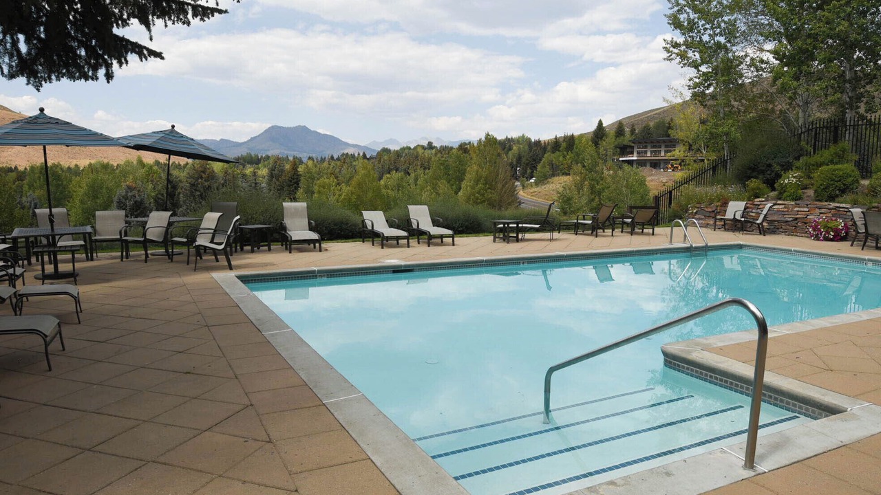 Photo of Outdoor in Elkhorn Village