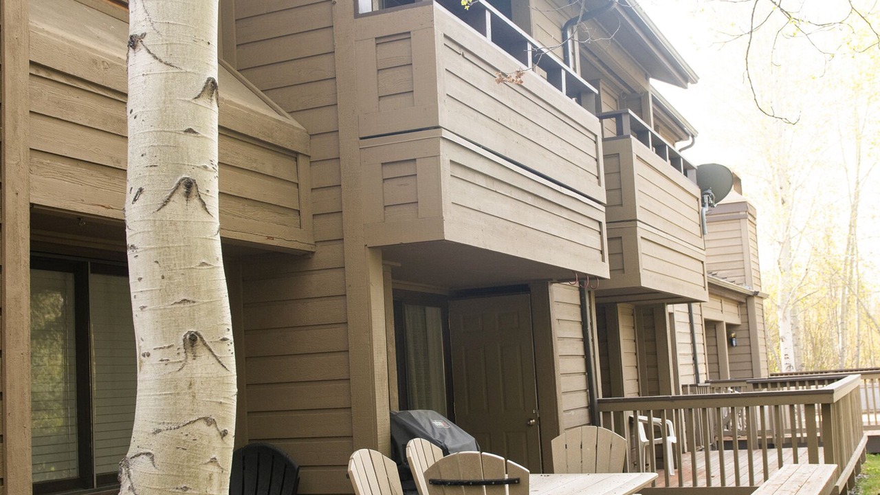 Photo of Outdoor in Elkhorn Village