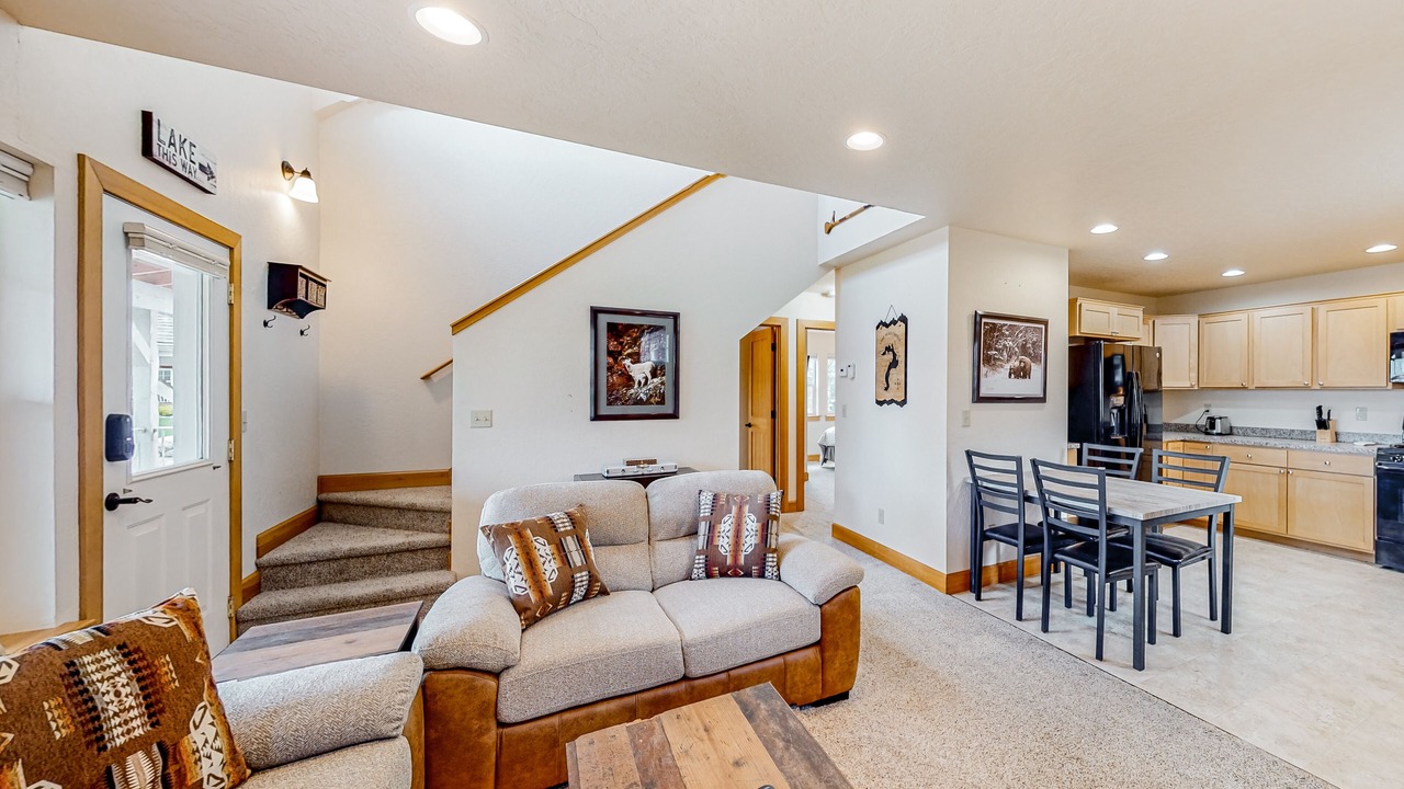 Photo of Livingroom in Dover Bay