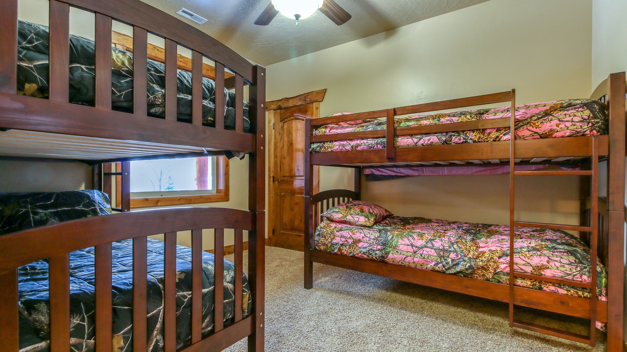 Photo of Bedroom in Tamarack Resort