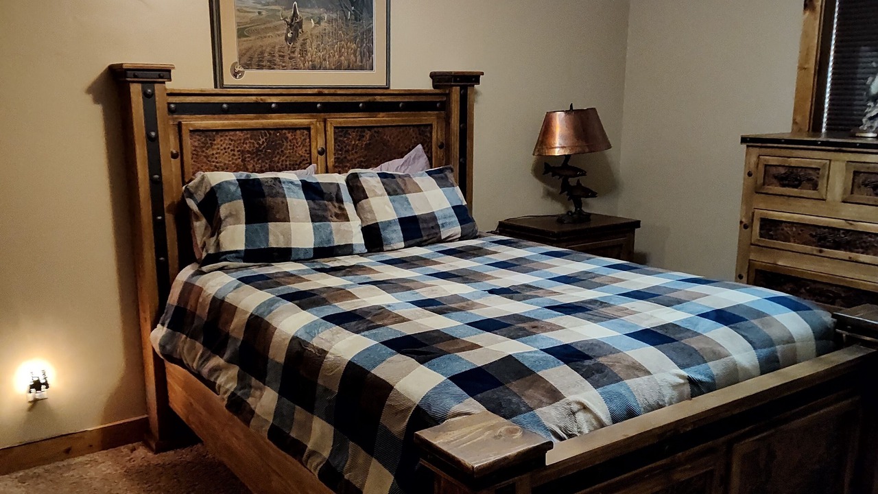 Photo of Bedroom in Tamarack Resort