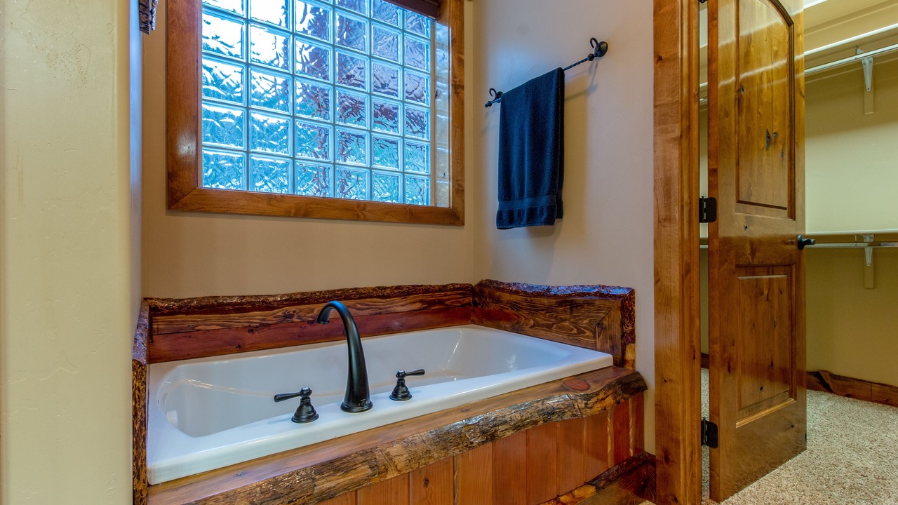 Photo of Bathroom in Tamarack Resort