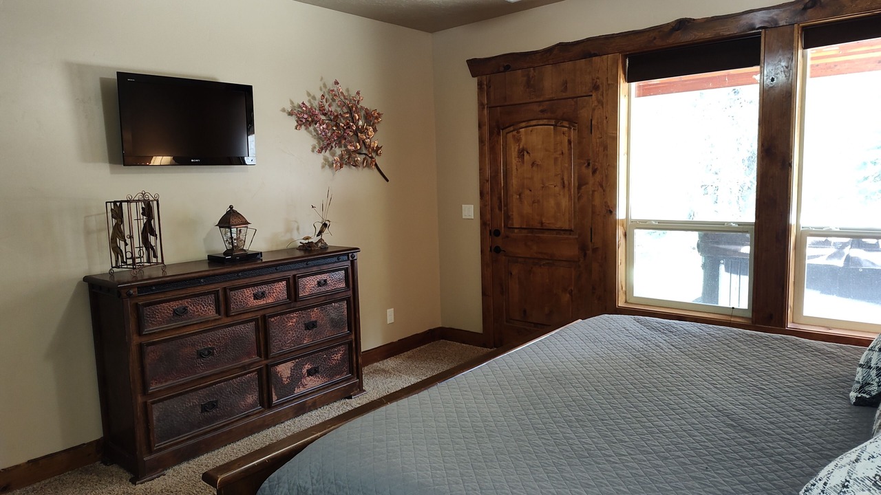 Photo of Bedroom in Tamarack Resort