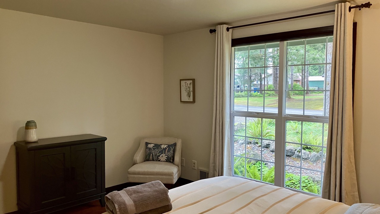 Photo of Bedroom in Forks