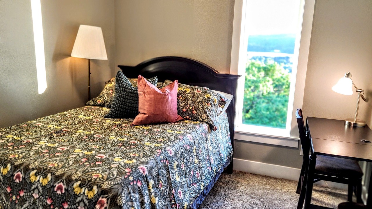 Photo of Bedroom in Carrolls