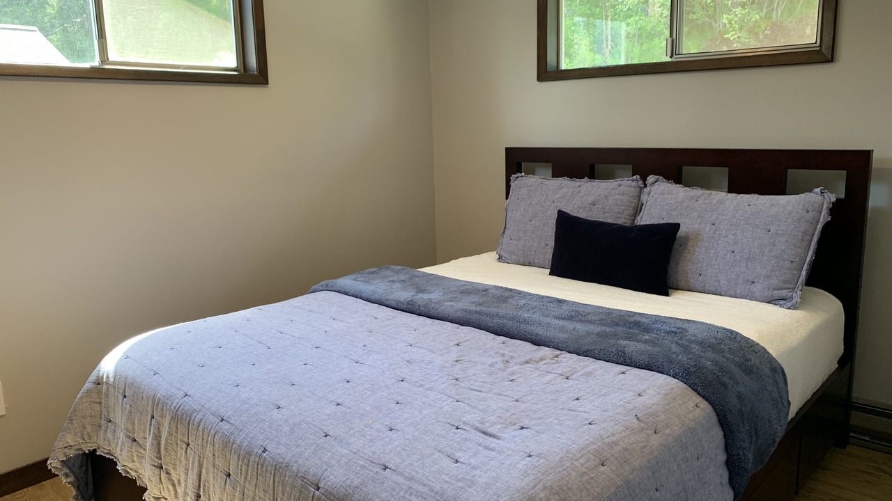 Photo of Bedroom in Hayden Lake