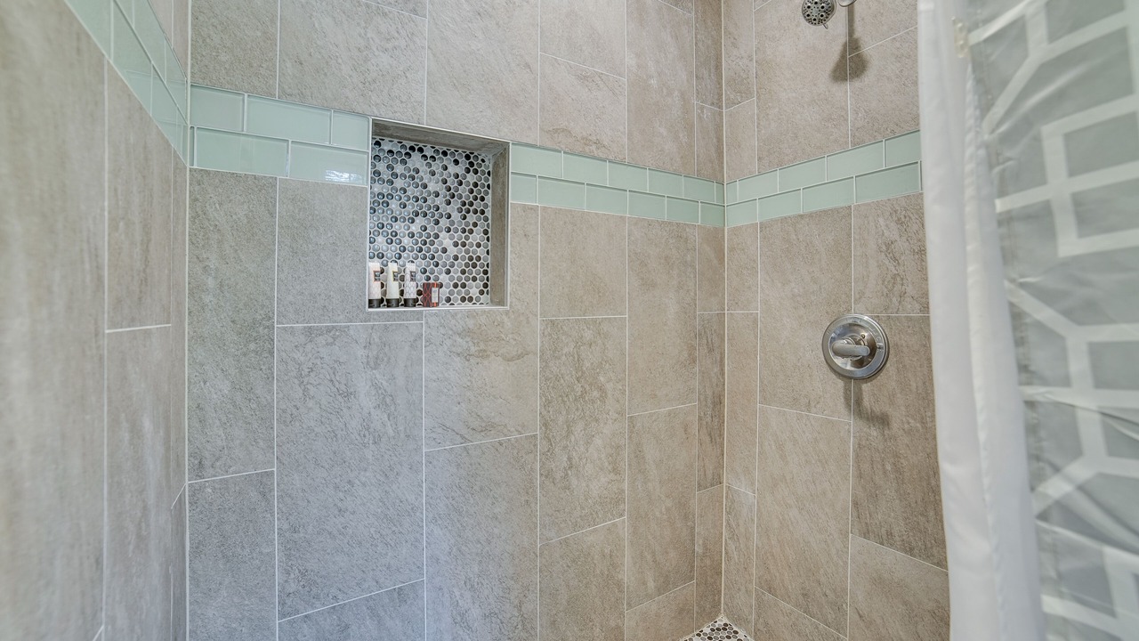 Photo of Bathroom in East Lake Hills
