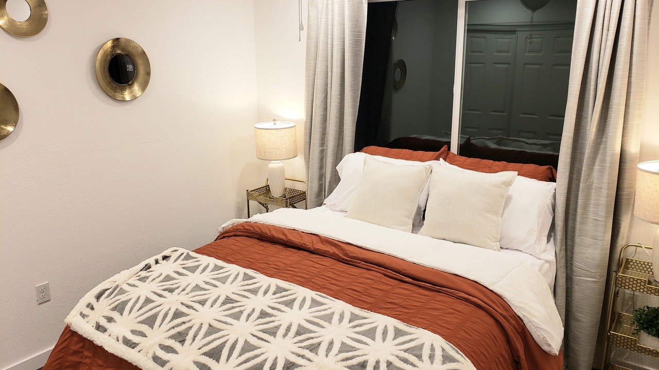 Photo of Bedroom in Roseburg