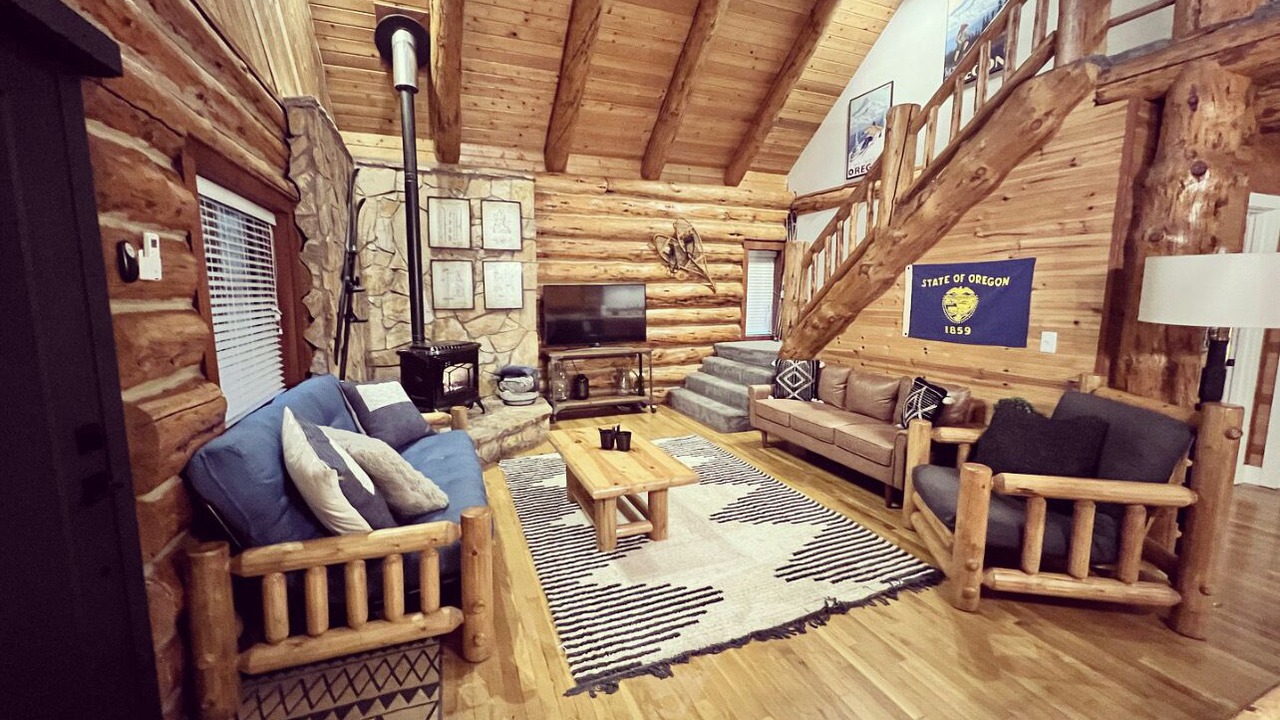 Photo of Livingroom in Mount Hood Village